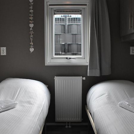 Chalet 'Het Giethoornsche Meer' Bagian luar foto